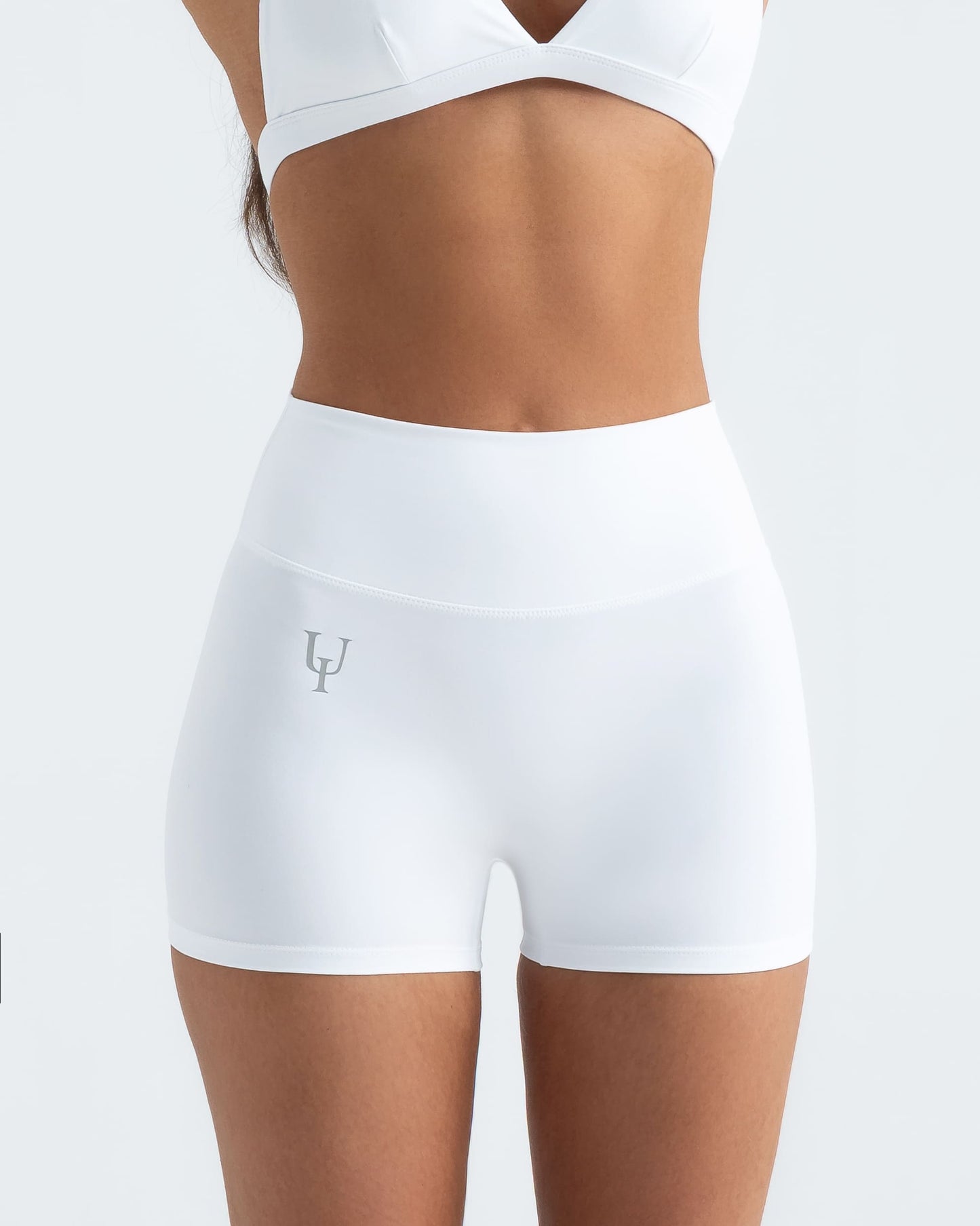 Sunkiss-V Scrunch Şort "Pearl White"