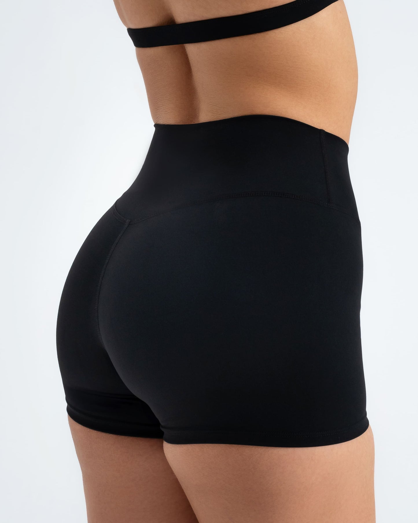 Sunkiss-V Şort "Obsidian Black"