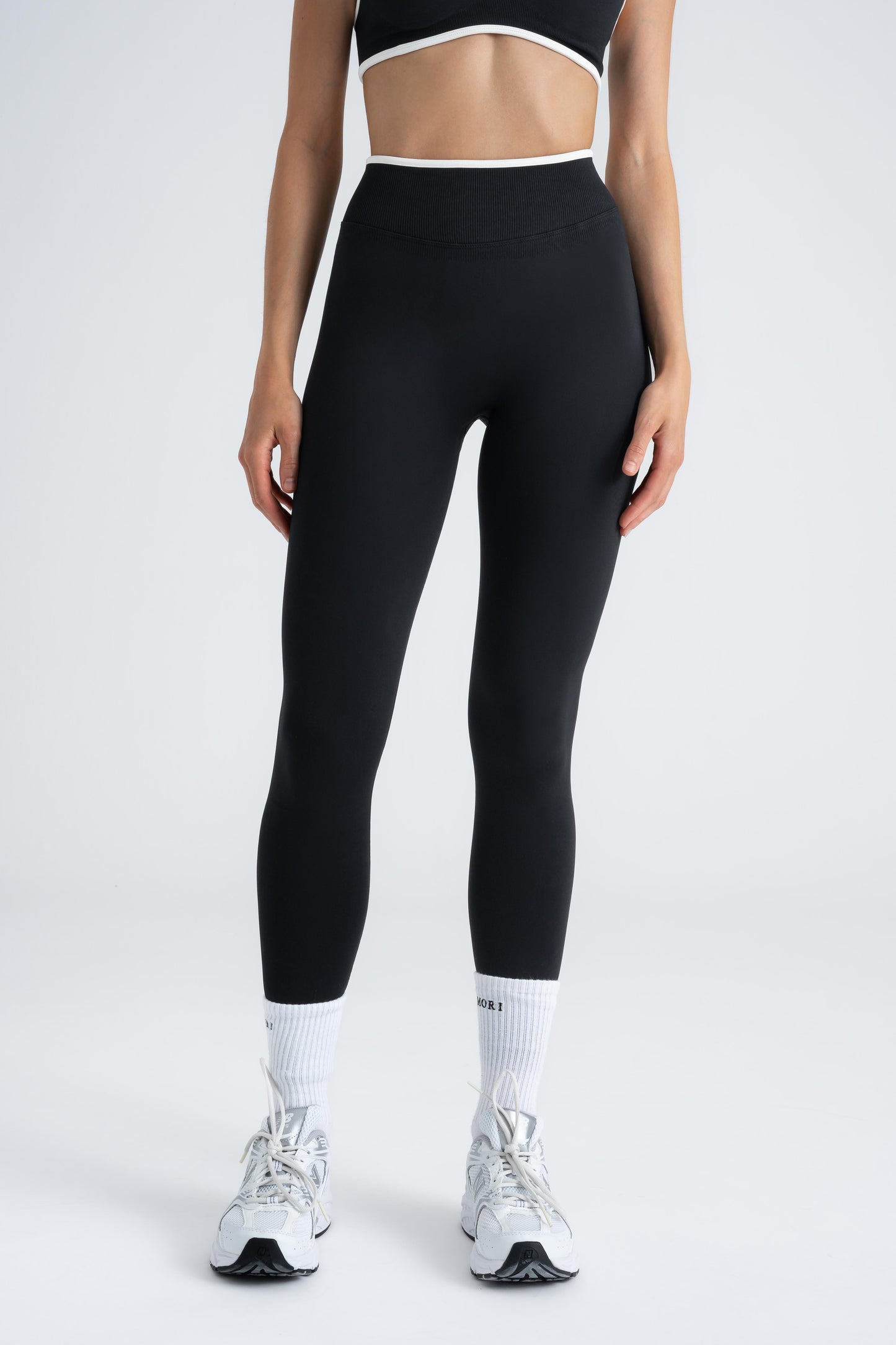 Sculpt X - Core Black Scrunch Leggings