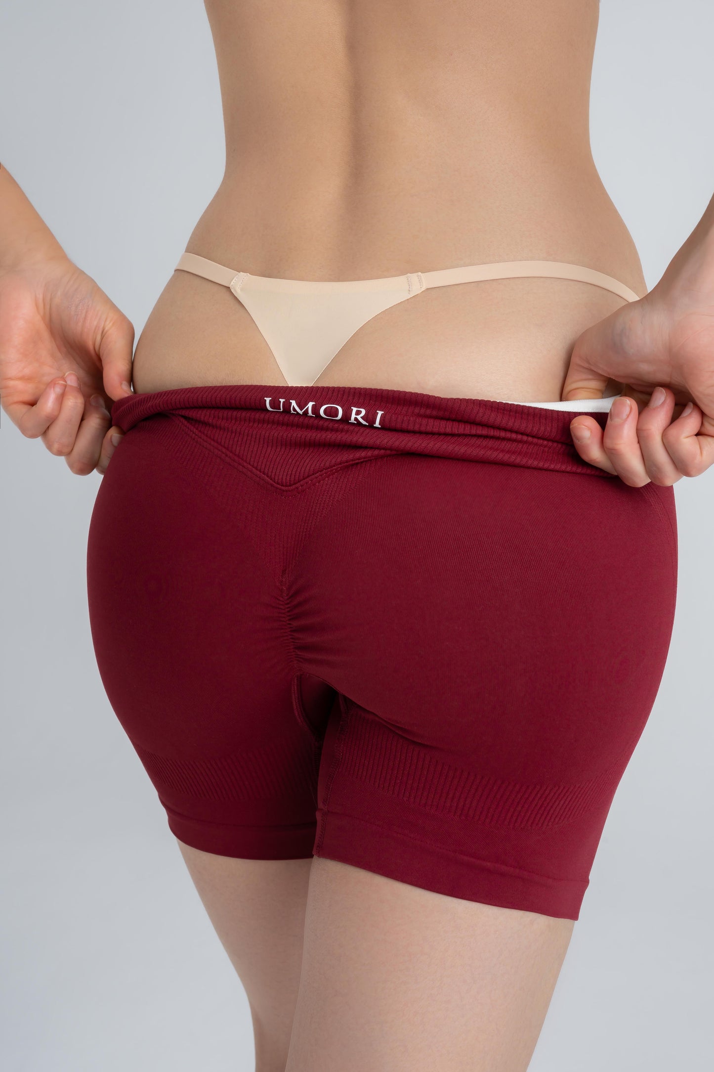 Invisible Thong | Dikişsiz Lazer Kesim İz Belli Etmeyen Tanga